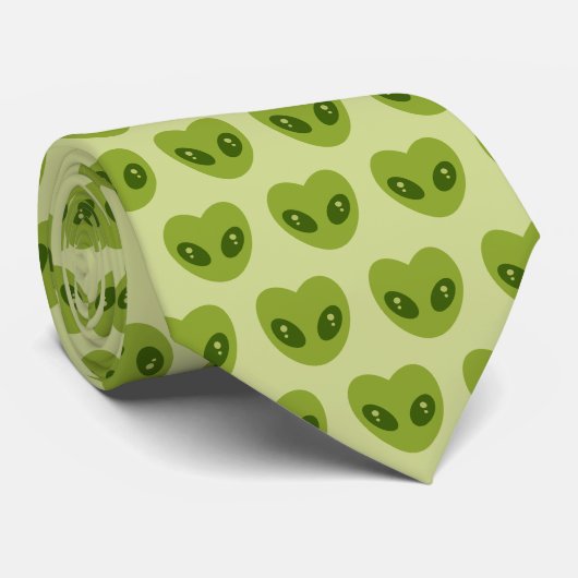 Cute Green Heart-Shaped Alien Head Pattern ネクタイ (ロール)