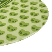 Cute Green Heart-Shaped Alien Your Name in Glyphs カッティングボード (角)