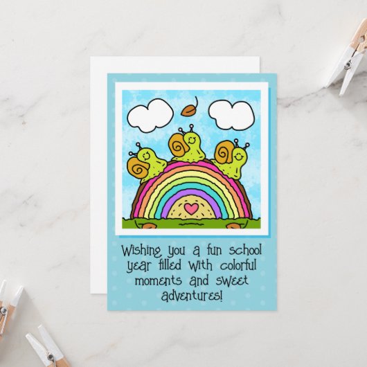 Cute Green Snails Rainbow Log Back To School カード (正面/裏面インサイチュ)