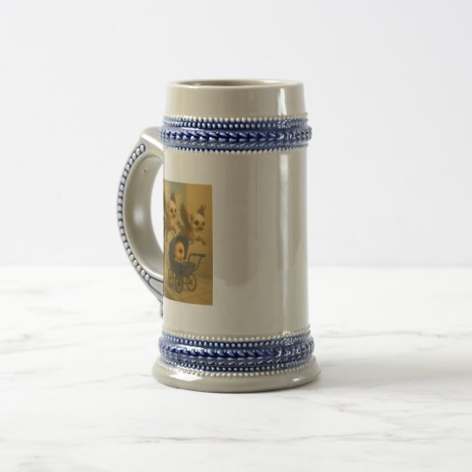 Cute Griffins & Baby Cyclops Mythology Fantasy Art ビールジョッキ (正面左)