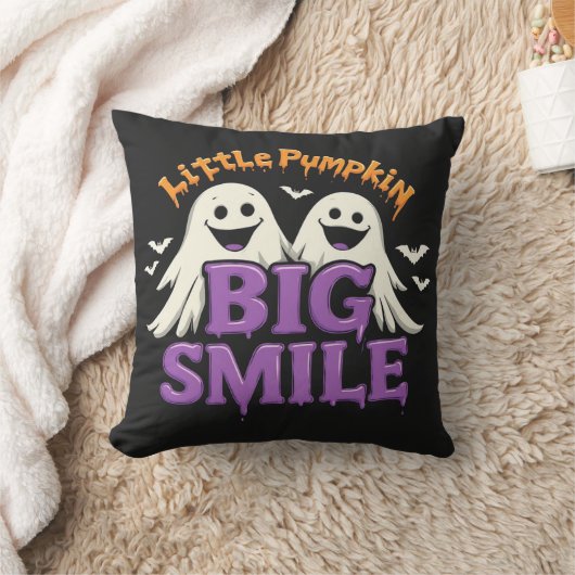 Cute Halloween Ghosts and Bats クッション (ブランケット)