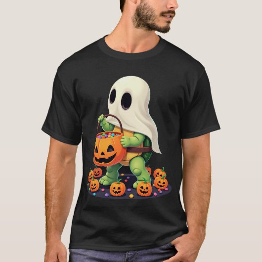 Cute Halloween Turtle Ghost with Candy (2) Tシャツ (正面)