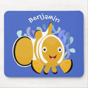 Cute happy clownfish anenome cartoon マウスパッド