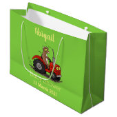 Cute happy cow driving a red tractor cartoon ラージペーパーバッグ (正面アングル)