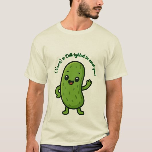 Cute Happy Pickle Kawaii Cartoon - Personalizable  Tシャツ (正面)