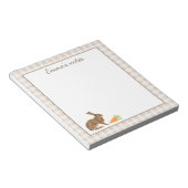 Cute Hare With Carrots On Beige Gingham Easter ノートパッド (アングル)