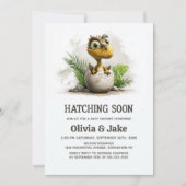Cute Hatching Soon Dinosaur Baby Shower Invitation 招待状 (正面)