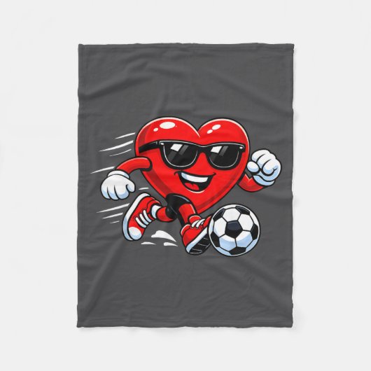 Cute Heart Playing Soccer Valentines Day Soccer Bo フリースブランケット (正面)