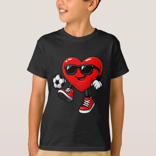 Cute Heart Playing Soccer Valentines Day Soccer Bo Tシャツ (正面)