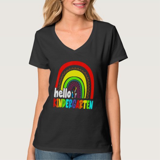 Cute Hello Kindergarten Rainbow First Day Of Schoo Tシャツ (正面)
