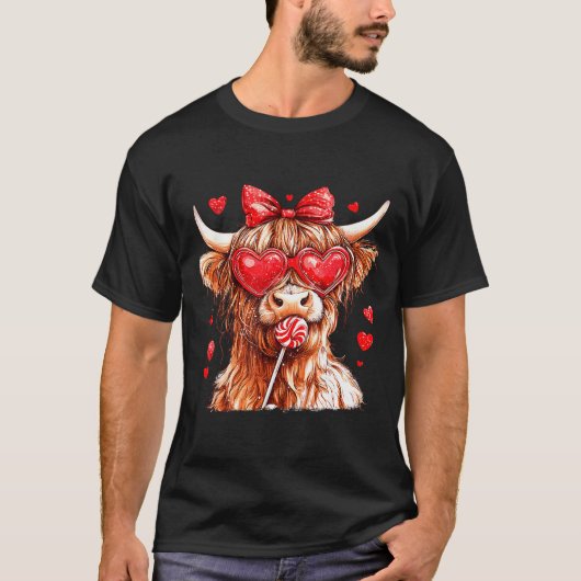 Cute Highland Cow Candy Cane Heart Valentines Day  Tシャツ (正面)
