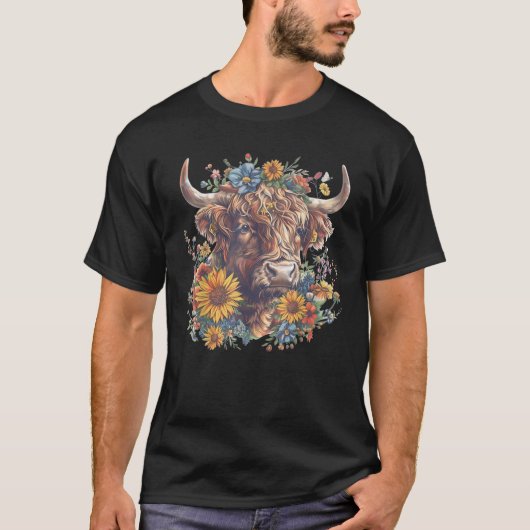 Cute Highland Cow With Sunflowers Funny Calf Anima Tシャツ (正面)
