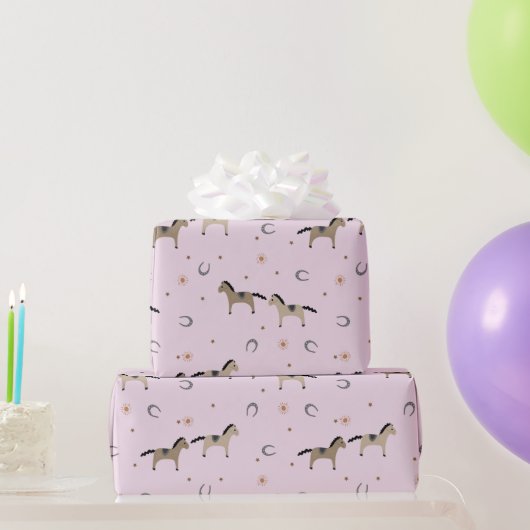 Cute Horses & Horseshoes Kids Birthday Soft Pink ラッピングペーパー (パーティーギフト)