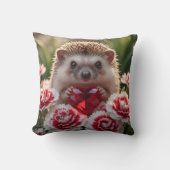 Cute January Hedgehog with Garnet Heart クッション (正面)