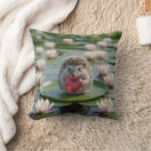 Cute July Hedgehog with Ruby Heart クッション (ブランケット)