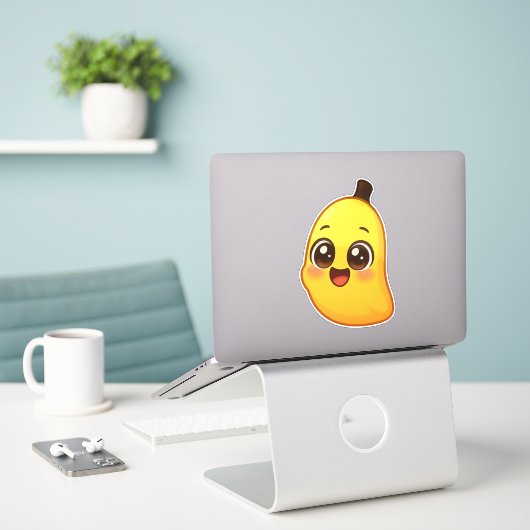 Cute Kawaii Banana Character シール (デスク上のノートパソコン)