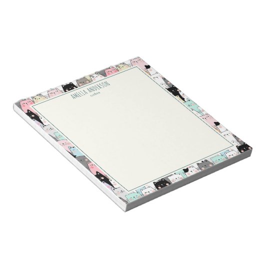 Cute Kawaii Cats Pattern Personalize Name ノートパッド (アングル)