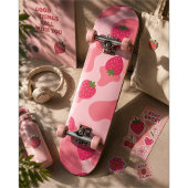 Cute Kawaii Strawberry Cow Pattern スケートボード