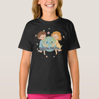 Cute Kids Hugging Earth - Earth Day Everyday Kids  Tシャツ