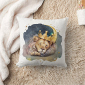 Cute  king Lion Sleeping On The Moon               クッション (ブランケット)