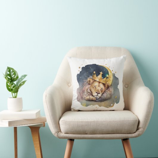 Cute  king Lion Sleeping On The Moon               クッション (椅子)