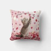 Cute Kitten Catching Valentine Heart Petals クッション (正面)