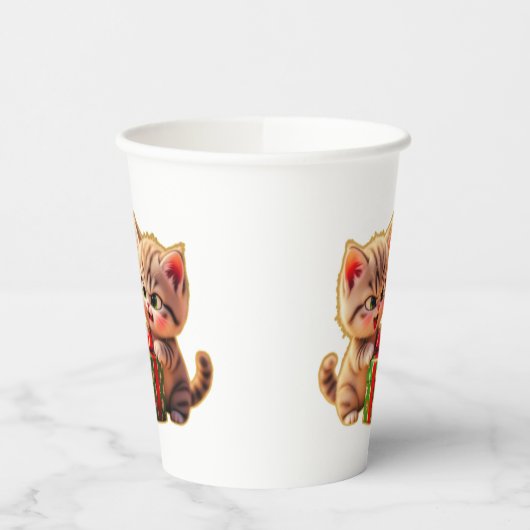 **Cute Kittens Fighting Over a Gift – Funny Christ 紙コップ (左)
