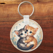Cute Kittens Hugging Together キーホルダー (正面)