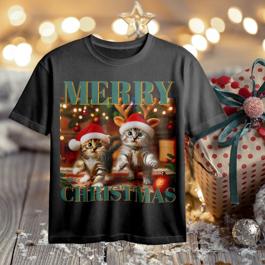 Cute kittens with Santa Claus and reindeer hats 3 Tシャツ