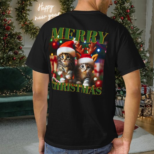 Cute kittens with Santa Claus and reindeer hats 4 Tシャツ