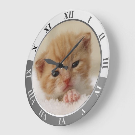 Cute Kitty ラージ壁時計 (傾斜)