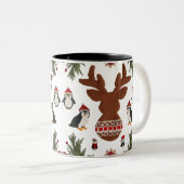Cute Knitted Reindeer and Penguins Nordic ツートーンマグカップ (正面右)