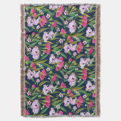 Cute Koalas Pale Lilac on Pink Eucalyptus Flowers スローブランケット (正面縦)