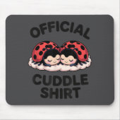 Cute Ladybug Love Cuddle  マウスパッド (正面)