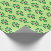 Cute ladybug on a four leaf clover! ラッピングペーパー (角)