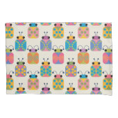 Cute Ladybug Pattern on Cream 枕カバー (正面)