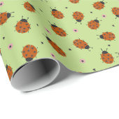 Cute ladybugs Easter pattern on light green ラッピングペーパー (ロールコーナー)