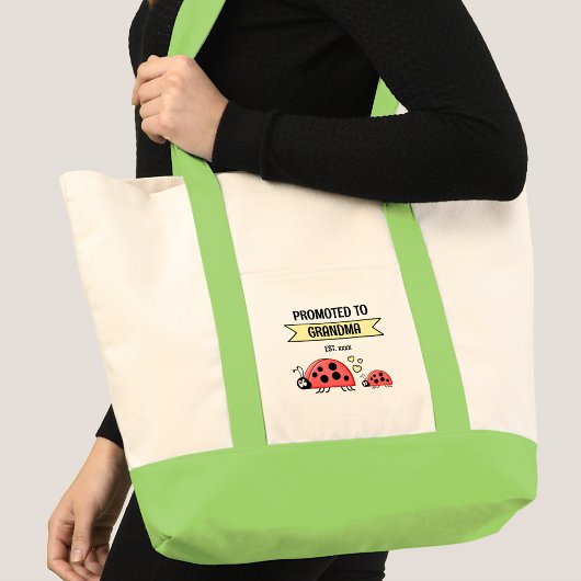 Cute ladybugs promoted to grandma green トートバッグ