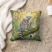 Cute Lemur Mama And Babies Jungle Animals  クッション (ブランケット)