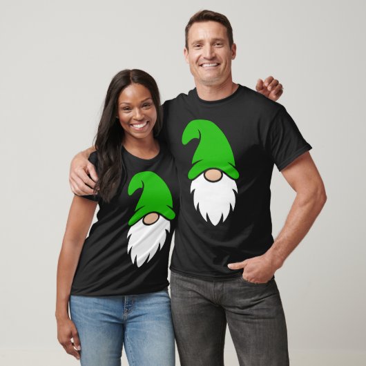 Cute Light Green Hat Christmas Gnome Tシャツ (ユニセックス)