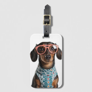 Cute Little Dachshund With Red Glasses ラゲッジタグ
