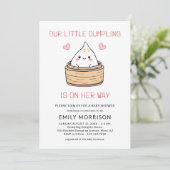Cute Little Dumpling Her Way QR Code Baby Shower 招待状 (スタンド正面)
