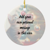 Cute Little Kitten Playing With Christmas Bulb セラミックオーナメント (裏面)