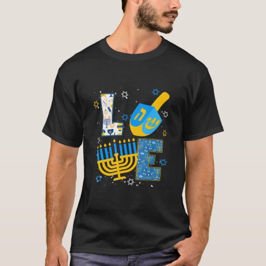 Cute LOVE Hanukkah Decorations Dreidel Menorah Cha Tシャツ (正面)