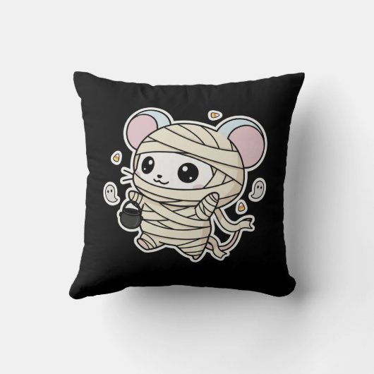 Cute lovely little mouse ready for Halloween クッション (裏面)