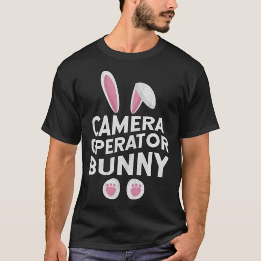 Cute Matching Family Easter Day  Camera Operator B Tシャツ (正面)