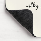 Cute Minimal Off White Monogram Add Your Full Name マウスパッド (コーナー)