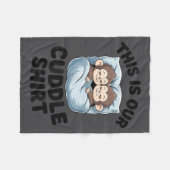 Cute Monkeys Snuggle This Is Our Cuddle フリースブランケット (正面(横))