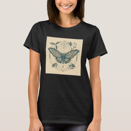 Cute Moth Butterfly Moon Illustration Flowers Wome Tシャツ (正面)