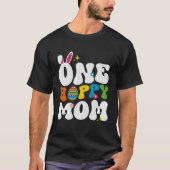 Cute One Hoppy Mom Bunny Easter Day Egg Bunny Tシャツ (正面)